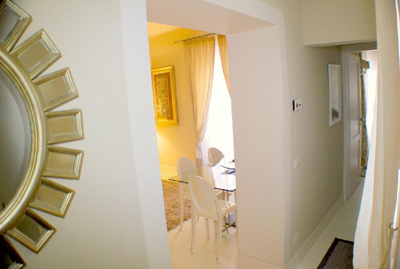 White Florence Suite Exterior photo